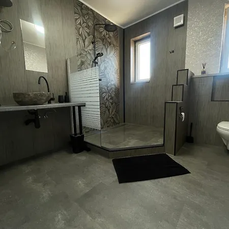 Guest house Monstera Iii - Industrial Kolin